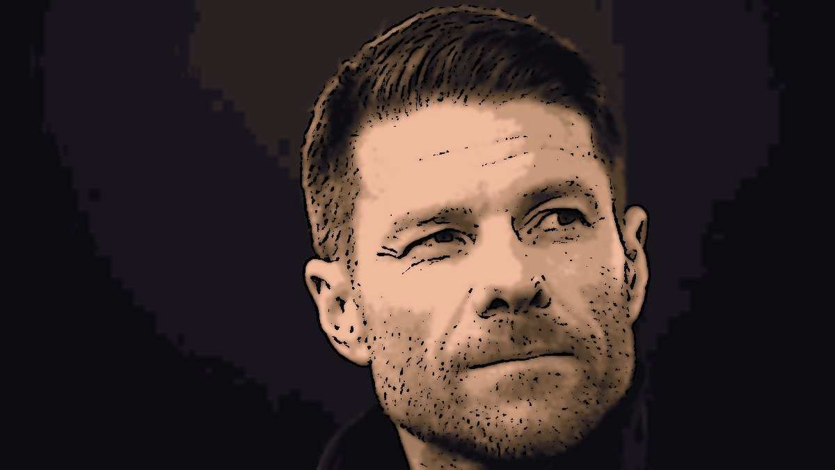Xabi Alonso ska sättas i tät plats...