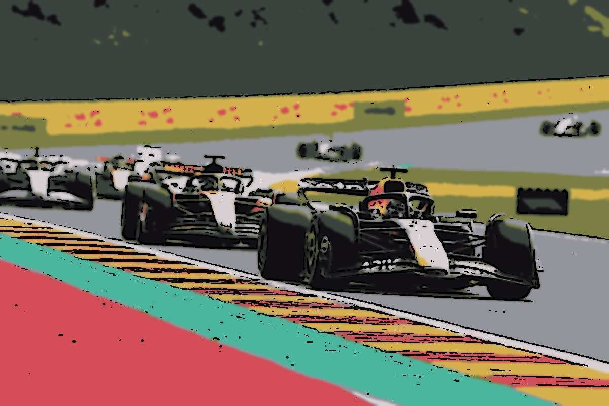 Max Verstappen tvingade över gränsen att hålla...